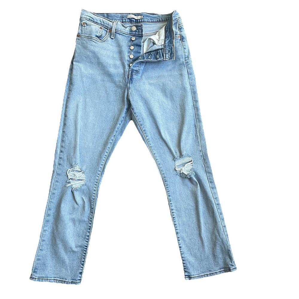 Levi's Women Wedgie Straight 31 Light Wash Distressed High Rise Button Fly Jeans